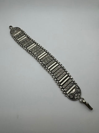Silver Tone Articulated Bracelet