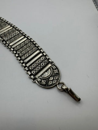 Silver Tone Articulated Bracelet