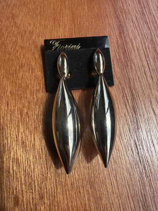 Stunning Vintage Gold Drop Clip on Earrings