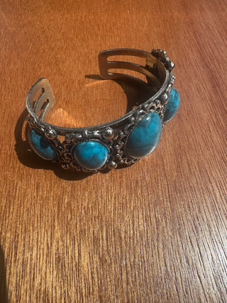 Vintage 1960s Faux Turquoise Silver Plated Cuff