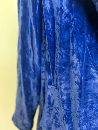 Stunning 1940s-1950s Blue Velvet Coat Size 10