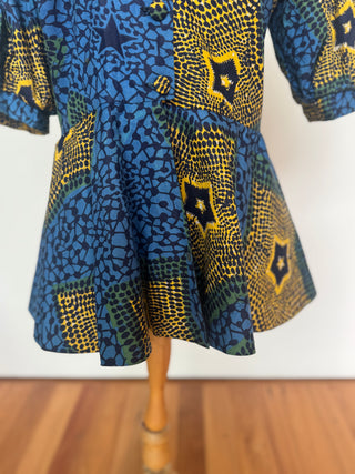 Vibrant 80s patterned top- size 10-12
