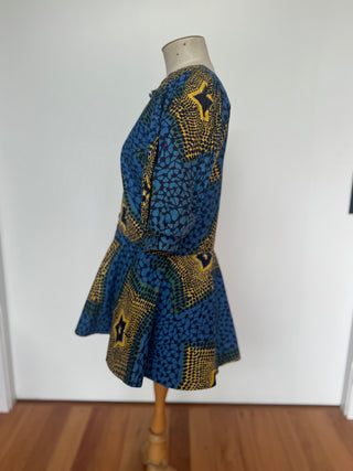 Vibrant 80s patterned top- size 10-12