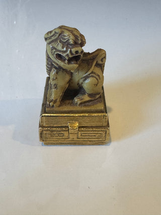 Vintage Estée Lauder 1975 Foo Dog Solid Perfume Compact