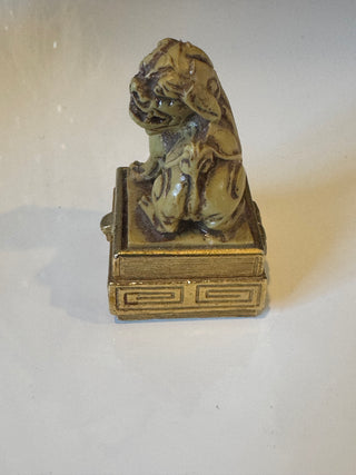 Vintage Estée Lauder 1975 Foo Dog Solid Perfume Compact