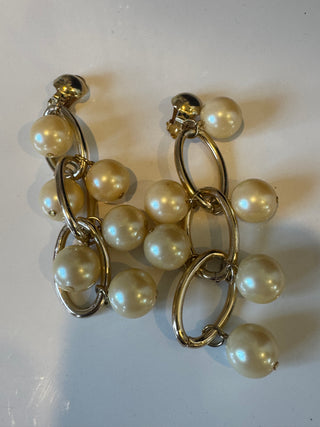 Vintage Dangley Clip on Earrings