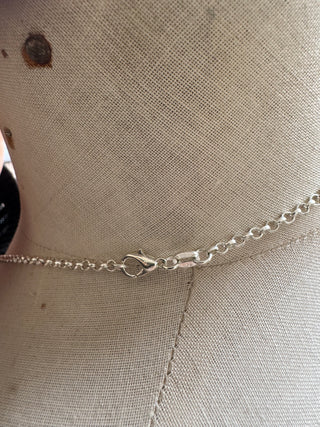 Vintage Seashell and Silver Tone Necklace