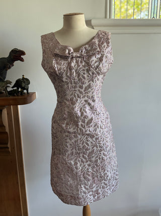 Metallic Brocade 1960s Mod Dress Pink/Silver