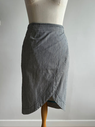 2011 WORLD Tulip Wrap Skirt Pinstripe - Size 10 or Small