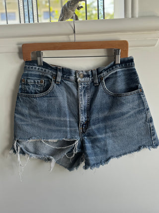 Denim Levis Cut Off Denim Shorts- w Ripped leg - W33