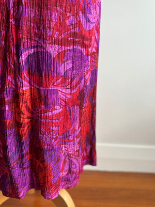 Bright Red and Purple Summer Rayon 90s vintage Dress - Size 10-14