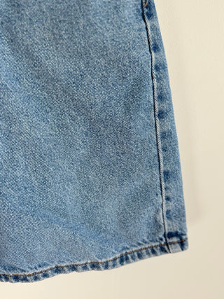 Levi Denim Loose Leg Shorts - Size W27