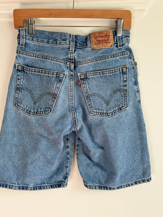 Levi Denim Loose Leg Shorts - Size W27