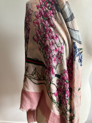 Gorgeous Pink 'Gucci' Scarf. Pink with floral design and horsebit detailing throughout