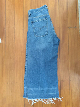 Vintage Levis - Wide Leg Cropped with Frayed Edge - Size 30