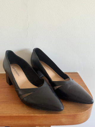 Isabella Anselmi Classic Black Leather Pumps - Size 39