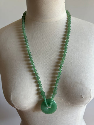 Vintage Jade Beaded Necklace with Donut Pendant