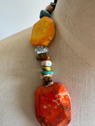 Chunky Stone Vintage Necklace with different stones and stone chips