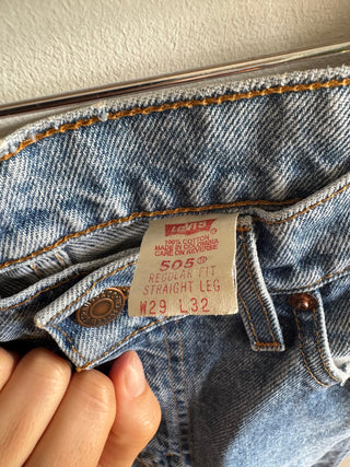 Authentic Vintage Levi's 505 - 80's or 90s - W29 - L32 (e)