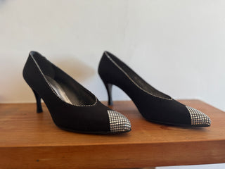 Vintage Stuart Weitzmann 90's Pumps - Size 8.5