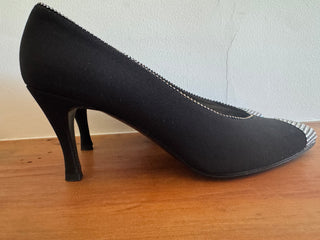 Vintage Stuart Weitzmann 90's Pumps - Size 8.5